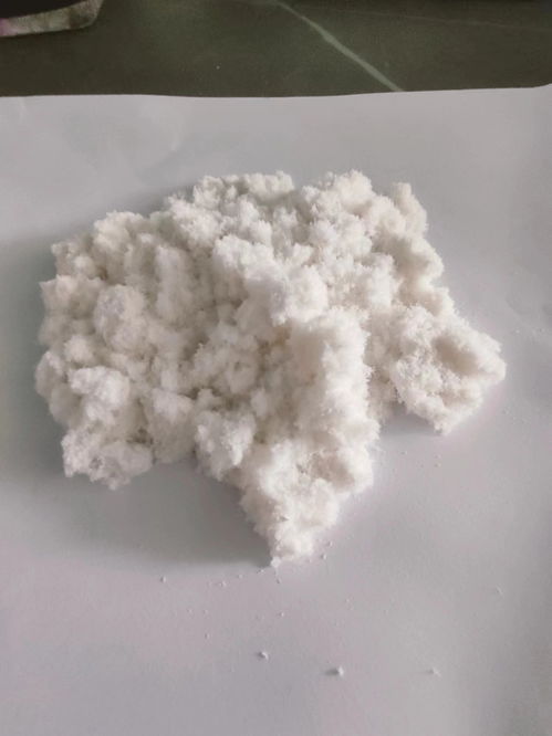 漂白牛皮纖維、漂白牛皮粉與石膏混合料在寵物用品及飼料制造中的應用